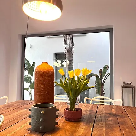 55 * Hyères